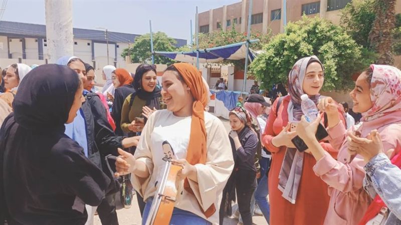 طلاب الثانوية العامة