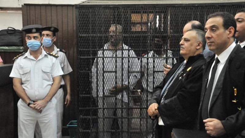 المتهم فى القفص