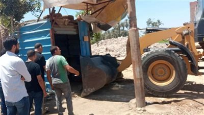 بني سويف تكثف جهودها في رفع القمامة وتمهيد الطرق وصيانة الكهرباء 