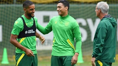 نانت الفرنسي يحتفي بمصطفى محمد في التدريب الأول له