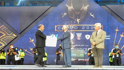 مصر تسلم إيطاليا راية تنظيم بطولة العالم للسلاح 2023 بميلانو