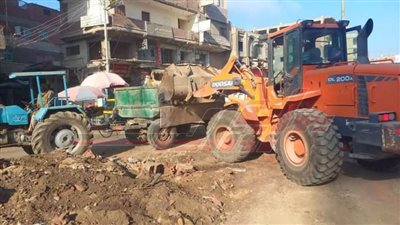 رئيس مدينة سيدي سالم يتابع أعمال النظافة والرش والتطهير