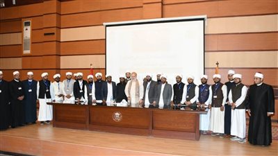 د. علي جمعةً يلتقي بكبار علماء الهند ويؤكد: علم أصول الفقه من العلوم الحافظة لكتاب الله