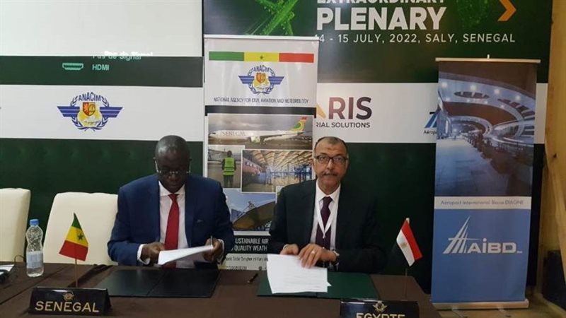 الطيران المدنى خلال