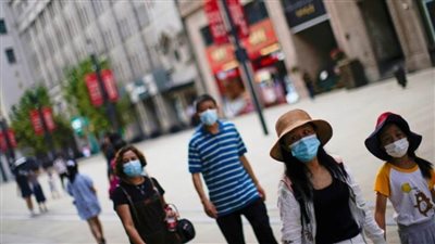 الصين تسجل 800 إصابة جديدة بكورونا