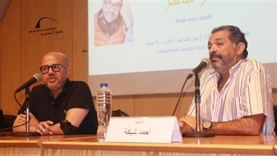 الكاتب عمر طاهر في معرض مكتبة الإسكندرية للكتاب  