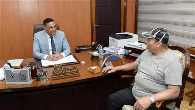 محافظ الدقهلية يستقبل الفنان أحمد ماهر للتحضير لمسرحية 