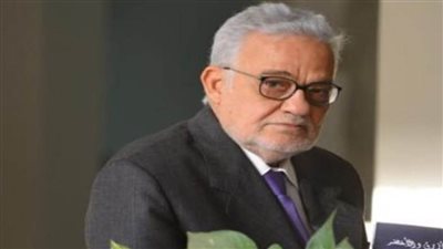 هيئة الكتاب تنعي الكاتب الصحفي منير عامر