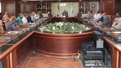  اجتماع التجهيز للموجة 20 من حملات إزالة التعديات ببني سويف 