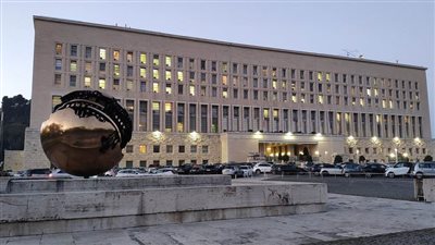 إيطاليا: وصول أول دفعة تشمل 300 لاجئ أفغاني إلى العاصمة روما