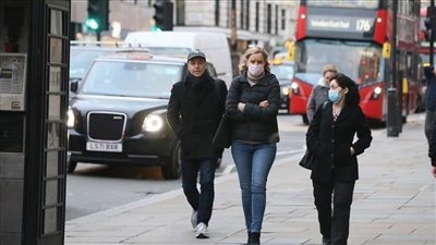 دعوات للعودة إلى إجراءات مكافحة كورونا في بريطانيا وسط أنباء عن انتشار أكثر أنواع المرض عدوى