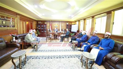 رئيس المنطقة الأزهرية بكفر الشيخ يستعرض أعمال القافلة الدعوية