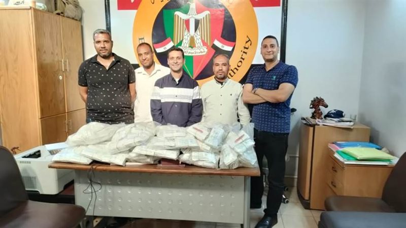 جمارك مطار برج العرب