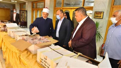 إطلاق قافلة وزارة الأوقاف لتوزيع 4 طن من لحوم صكوك الأضاحي بأسيوط