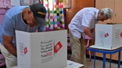هيئة الانتخابات بتونس: عملية تجميع نتائج الاستفتاء على الدستور الجديد تمت طبقًا للقوانين