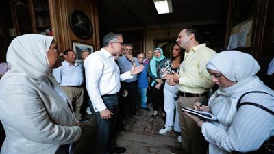 وزير السياحة يؤكد البدء الفوري في تطوير ورفع كفاءة مكتبة المتحف المصري بالتحرير
