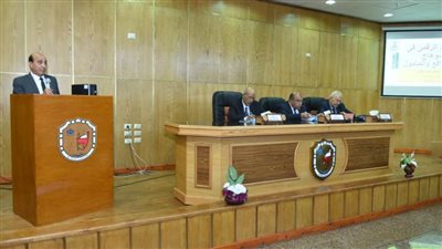 لجنة من قطاع الدراسات الإعلامية لاعتماد برنامج الإعلام الرقمي بجامعة سوهاج 