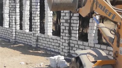 تنفيذ إزالة فورية لحالة تعدٍِّ على أرض زراعية بـ