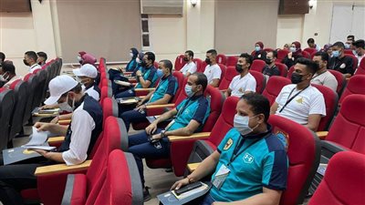 جامعة سوهاج تشارك في الحوار الوطني لطلاب الجامعات المصرية بمعهد إعداد القادة