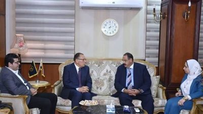 محافظ الشرقية يُهنئ مدير أمن الشرقية الجديد بتولي مهام منصبه