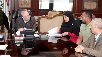  لقاء مفتوح لبحث الحلول لمطالب المواطنين ومشاكلهم ببني سويف