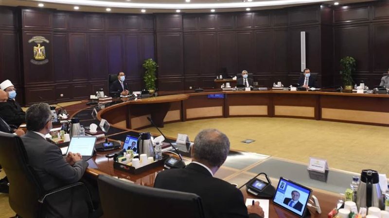 خلال الاجتماع