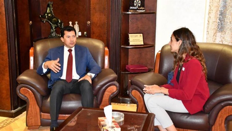 د. أشرف صبحى