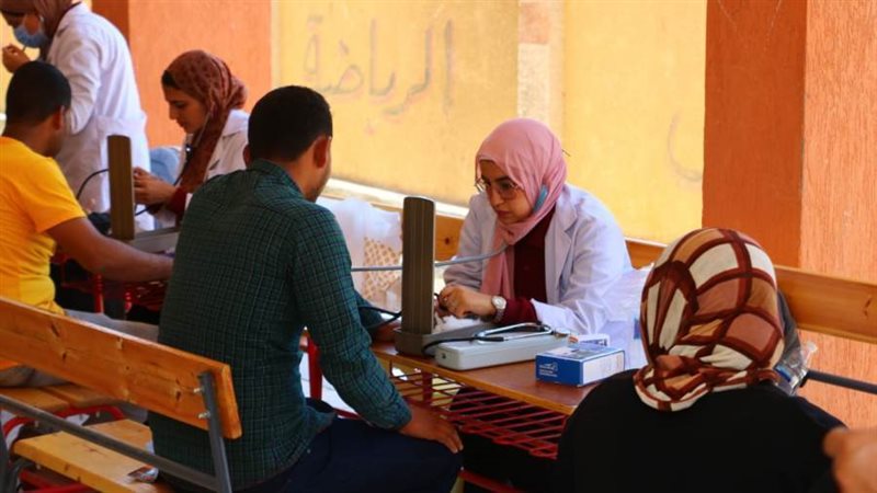 جانب من القافله