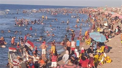 إقبال من المصطافين على مصيف بلطيم.. وحملات توعية بخطورة المخدرات