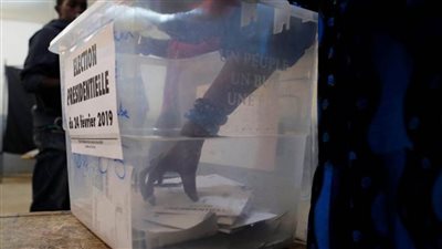 السنغاليون يتوجهون للإدلاء بأصواتهم في الانتخابات التشريعية