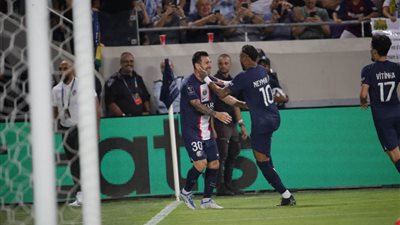 باريس سان جيرمان يتوج بكأس السوبر الفرنسي بالفوز علي نانت برباعية نظيفة