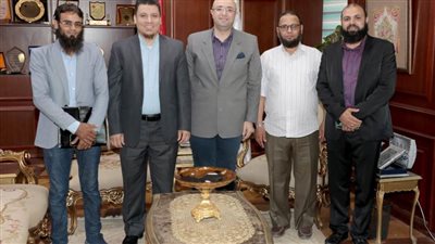 وفد من حزب النور يهنئون محافظ بني سويف بالعام الهجري