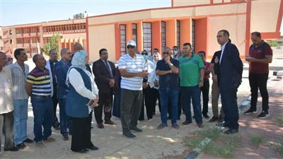 محافظ الوادي الجديد يتابع أعمال إنشاء مدرسة 