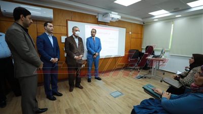 محافظ كفر الشيخ ونائبه يتفقدان برنامج تأهيل القيادات النسائية