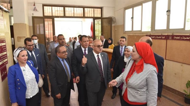 رئيس جامعة أسيوط