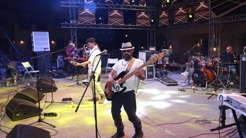 فريق أوتستراد