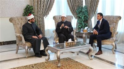 الأزهر للفتوى يعقد صالونه الثقافي السادس حول دور الأسرة في الحفاظ على منظومة القيم والأخلاق