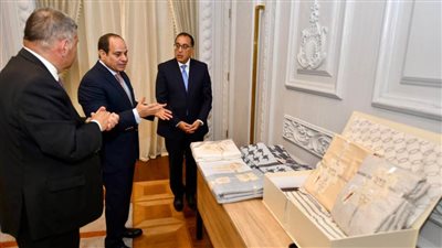الرئيس السيسي يطلع على مستجدات إنشاء أكبر مصنع للغزل في العالم بالمحلة