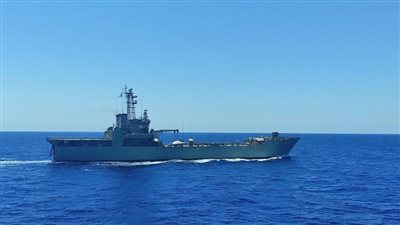 القوات البحرية المصرية واليونانية تنفذان تدريباً بحريًا عابرًا 