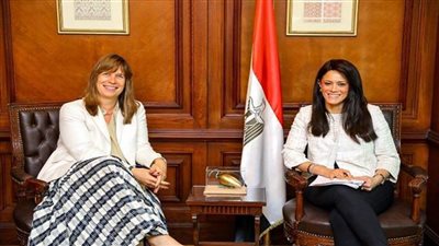 وزيرة التعاون الدولي تبحث مع مسؤولة بـ