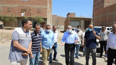 محافظ المنيا يقرر إحالة رئيس حي غرب ونائبه للتحقيق