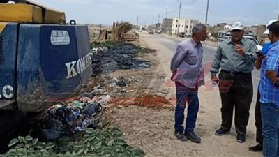 رئيس مدينة بلطيم يتابع أعمال النظافة والتجميل