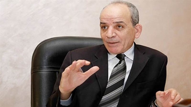 السيد عطا رئيس قطاع