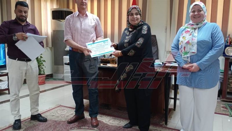 خلال التكريم