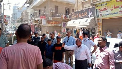 تحرير 21 محضرا خلال حملة مكبرة لرفع وإزالة الإشغالات بمدينة المنيا