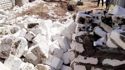 في المنيا.. حملات مكثفة لرفع تراكمات القمامة وصيانة أعمدة الإنارة وإزالة التعديات