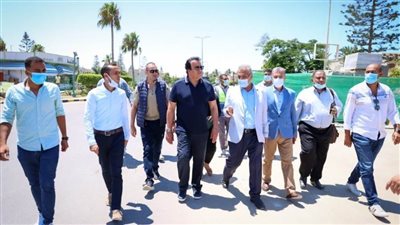 القائم بأعمال وزير الصحة يتفقد مستشفيي العلمين النموذجي ومارينا المركزي