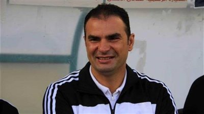 المدير الفني لمنتخب مصر يجتمع بالجهاز الفني لنادي 