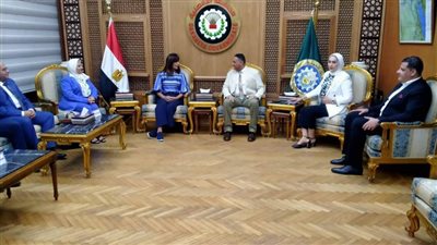 وزيرة الهجرة تصل الدقهلية لتوزيع 30 مركب صيد على الصيادين 