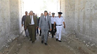 محافظ سوهاج يتفقد أعمال تطوير 